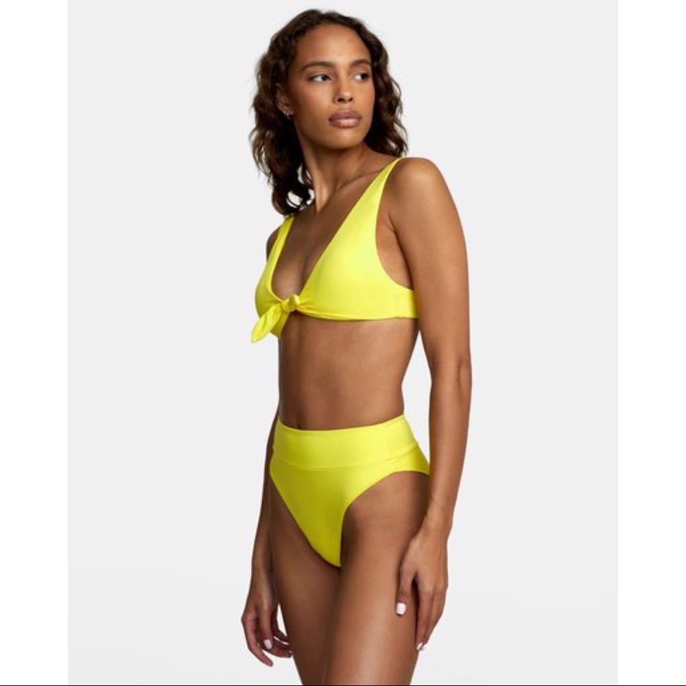 🔆 RVCA Solid High Rise Bikini Bottom - Picture 2 of 5